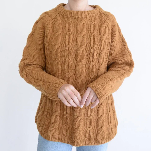 Handmade Mustard Yellow Aran Irish Design Knit Thick  Wool Crewneck Sweater M - Picture 2 of 11